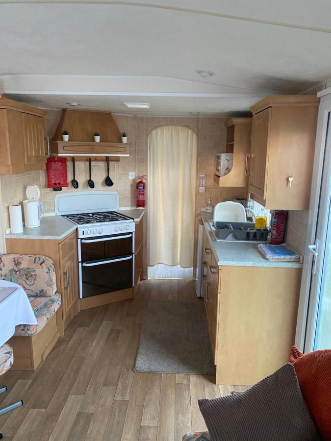 L&G Family Holidays 8 Berth Sealands Familys Only And The Lead Person Must Be Over 30 (Adults Only) Ingoldmells Exterior photo